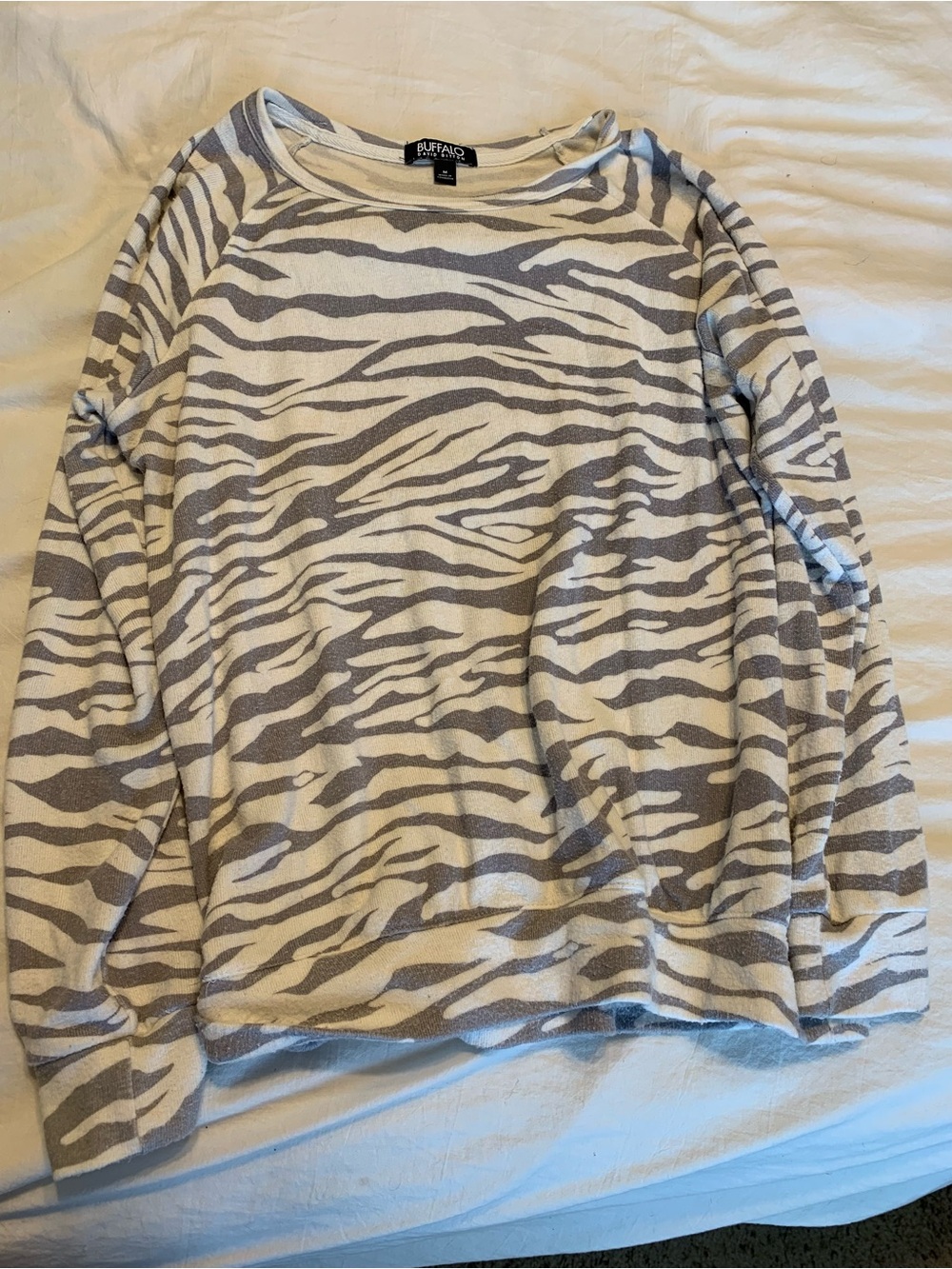Buffalo David Bitton Cream and Light Gray Knit Top with Label Detail